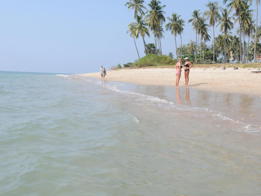 Lanta Wild Beach Resort