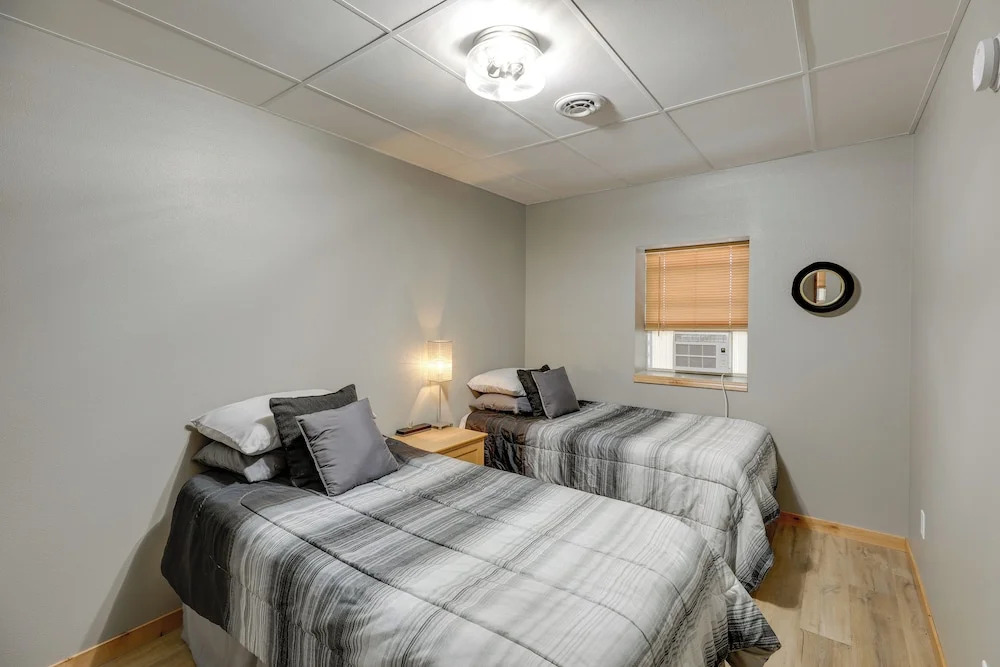 Modern Yankton Apartment Near Riverside Park!
