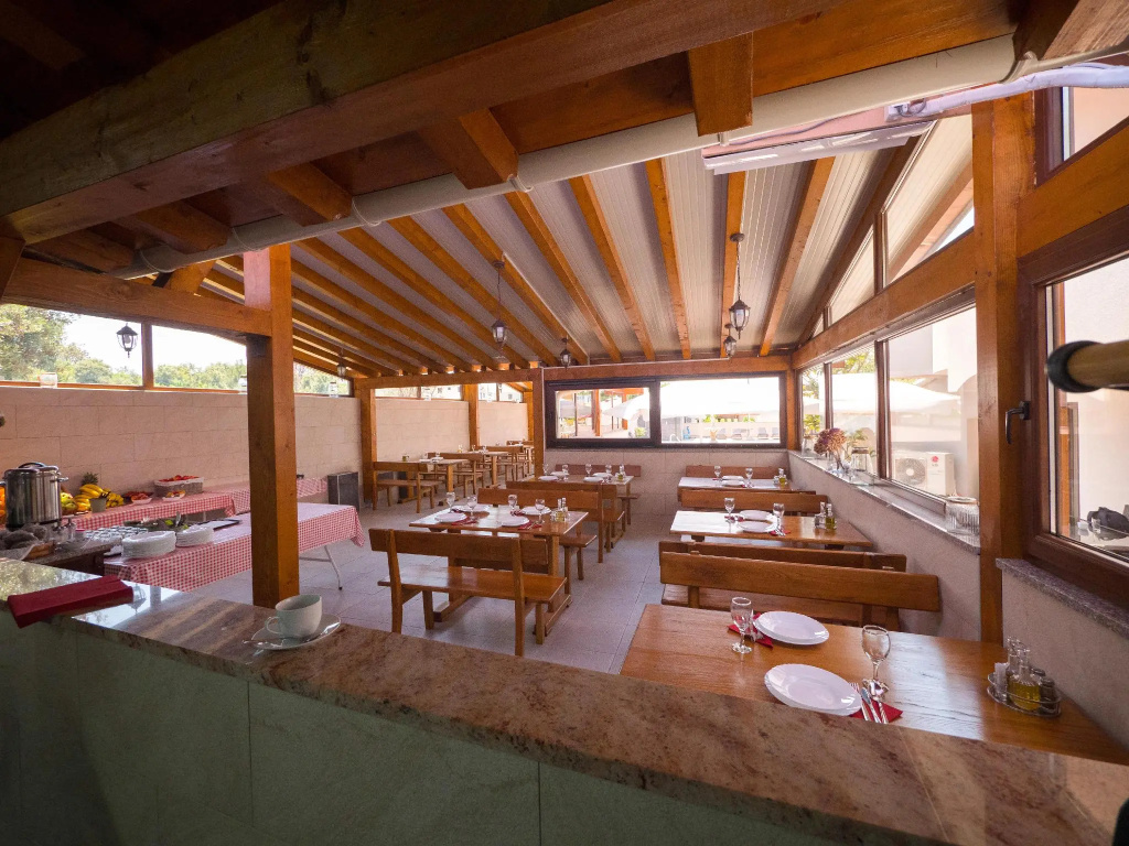 Aparthotel Plat