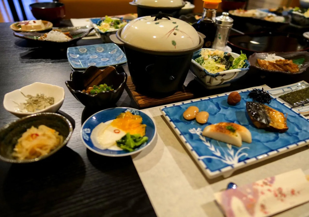 Yunohira-Onsen Shukusai Gyouunsou