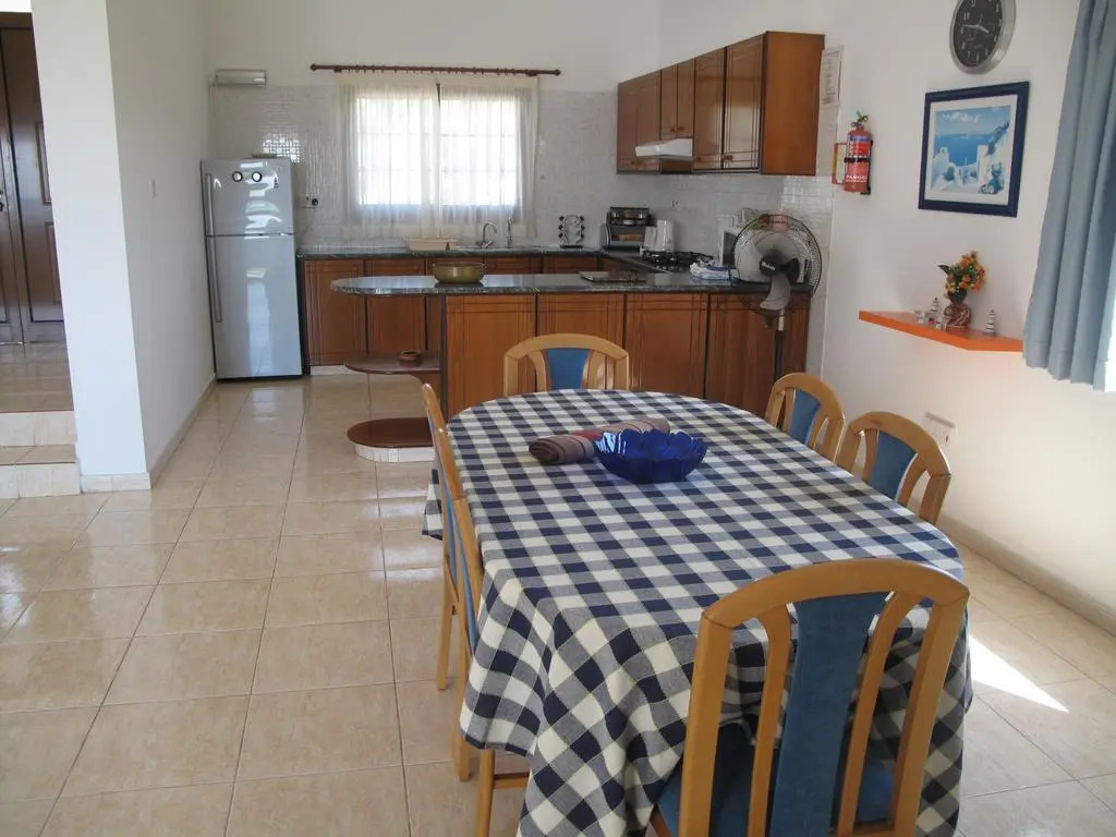 Chriseleni Latchi Villas