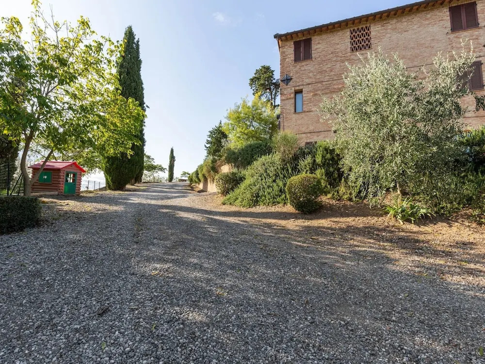 360 degree view over the Tuscan hills