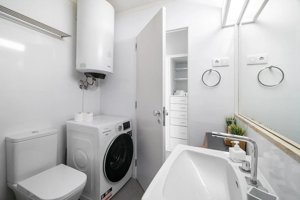 Study & Surf Carcavelos 1-Bed By Beach & Nova Sbe