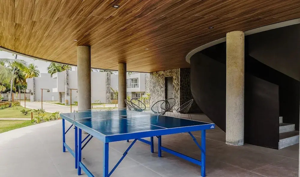 House With Pool at Praia do Marceneiro Nluh0008