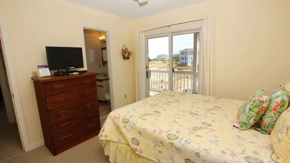 Sun Spot House - 5 Br Home