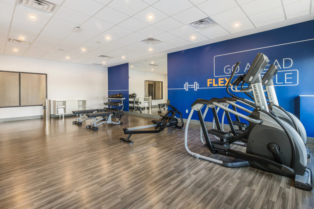 Holiday Inn Express & Suites Toronto Airport South by IHG