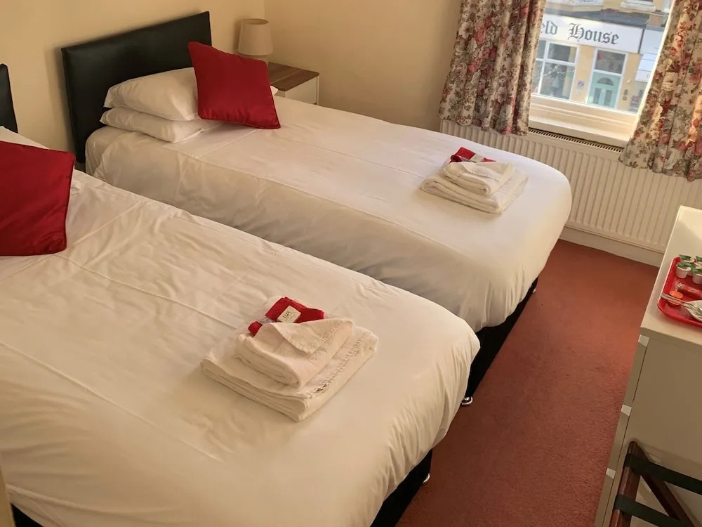 Scarlets Hotel & Jocks Bar