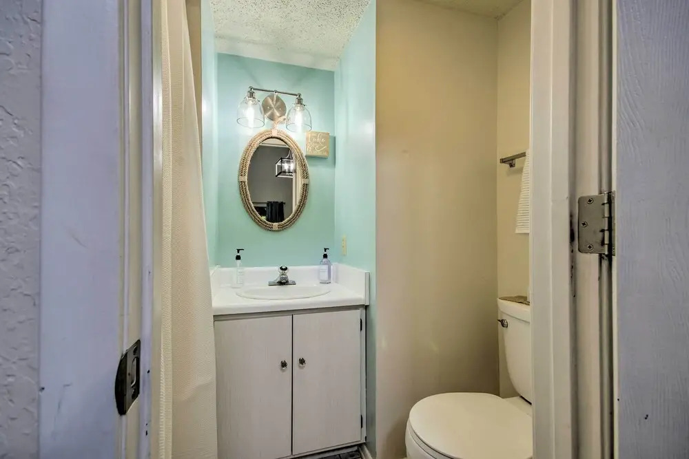 Osage Beach Home w/ Private Hot Tub: Near Lake!