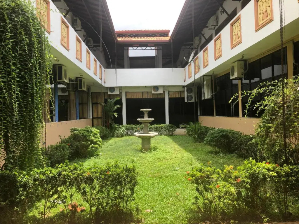Grand Camellia Hotel