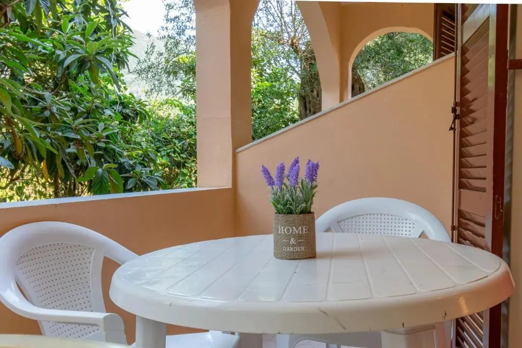 Villa Olive apartments