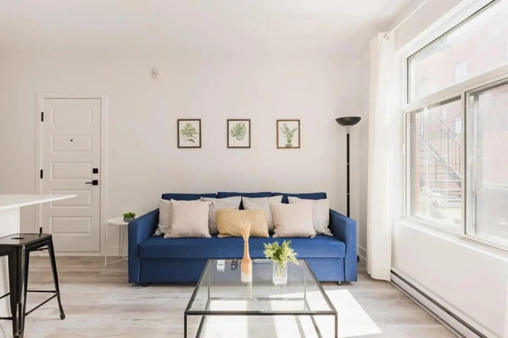 M11 Gorgeous Modern 2BR Sofabed Heart of Plateau