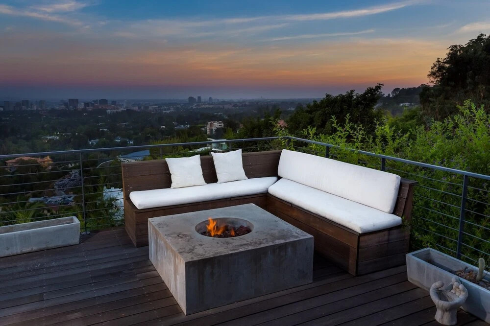 Villa High Views