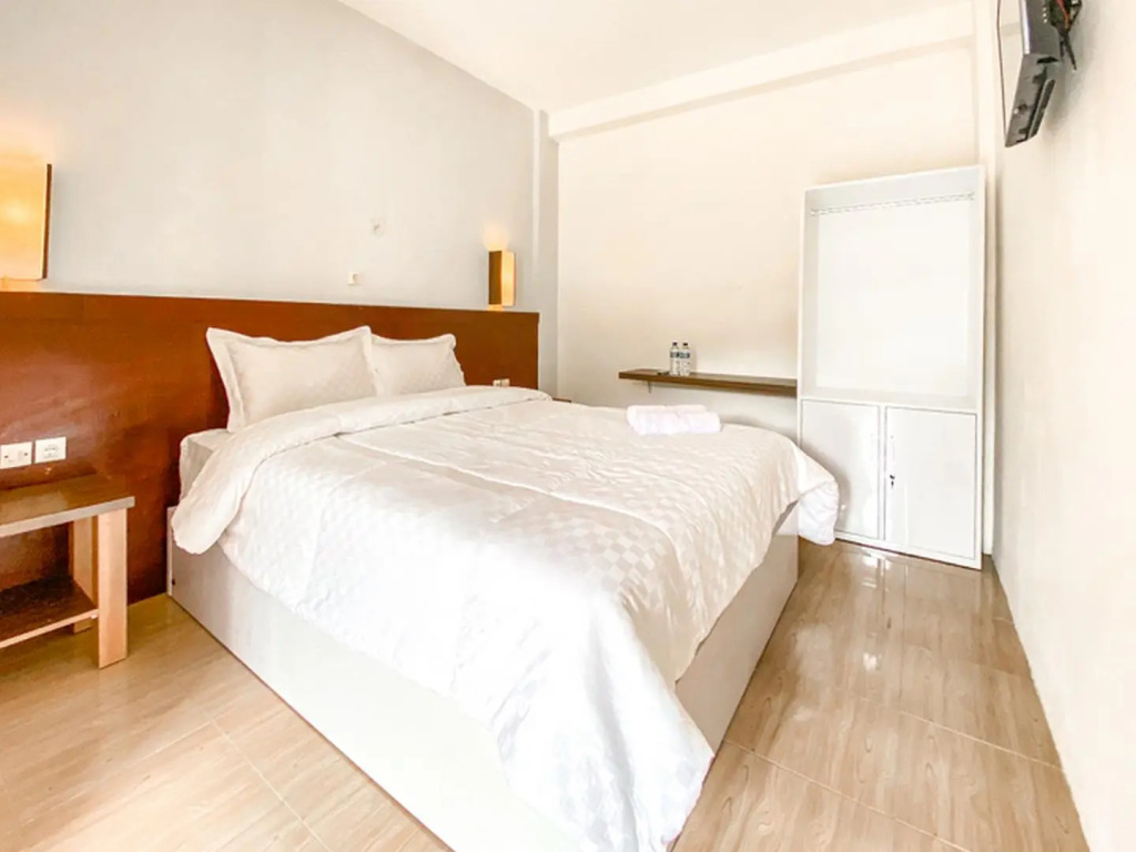 RedDoorz at Omahku Guest House Batu
