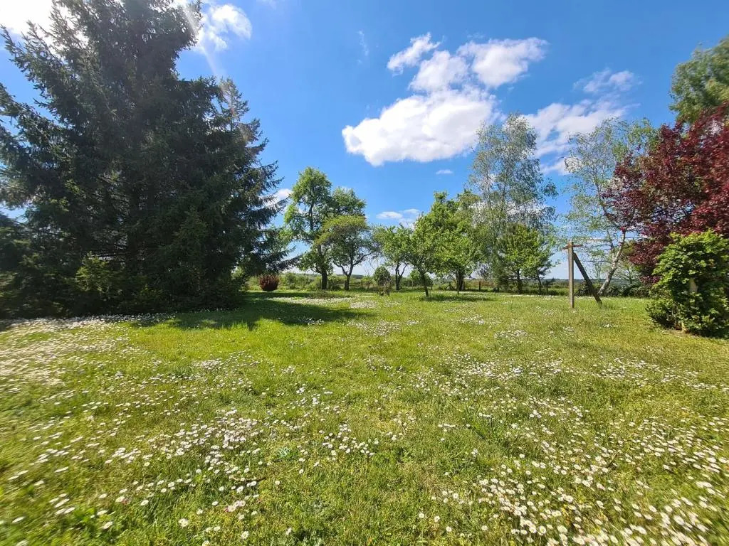 Maison de vacances en Berry avec jardin clos, proche plage et sentiers, animaux acceptés - FR-1-591-319