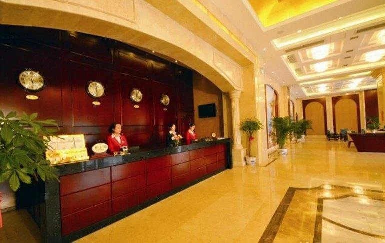 Dizhonghai Sunshine Hotel