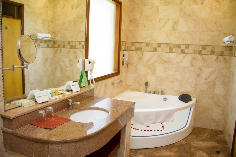 Sawela Lodge