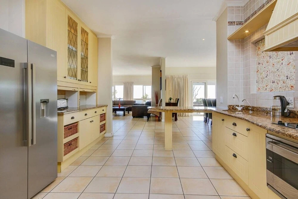 Spacious Family Home With sea Views Private Pool and Garden 100 Geneva