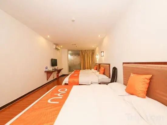 Guangzhou Jiayue Business Hotel (Huadu People's Hospital Huacheng Road Subway Station)