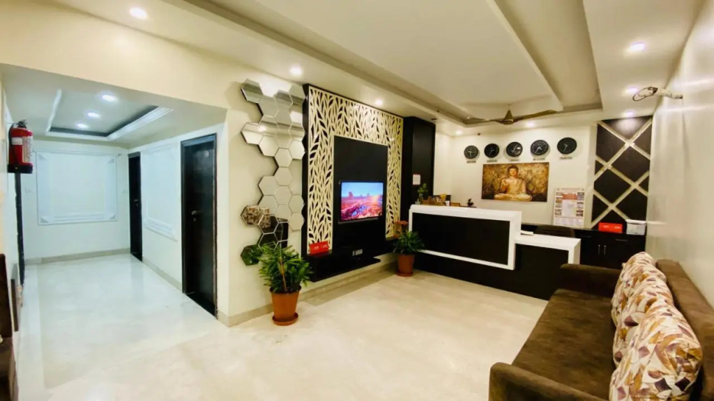 Hotel Pulse Inn- Near Jaipur Railway Station