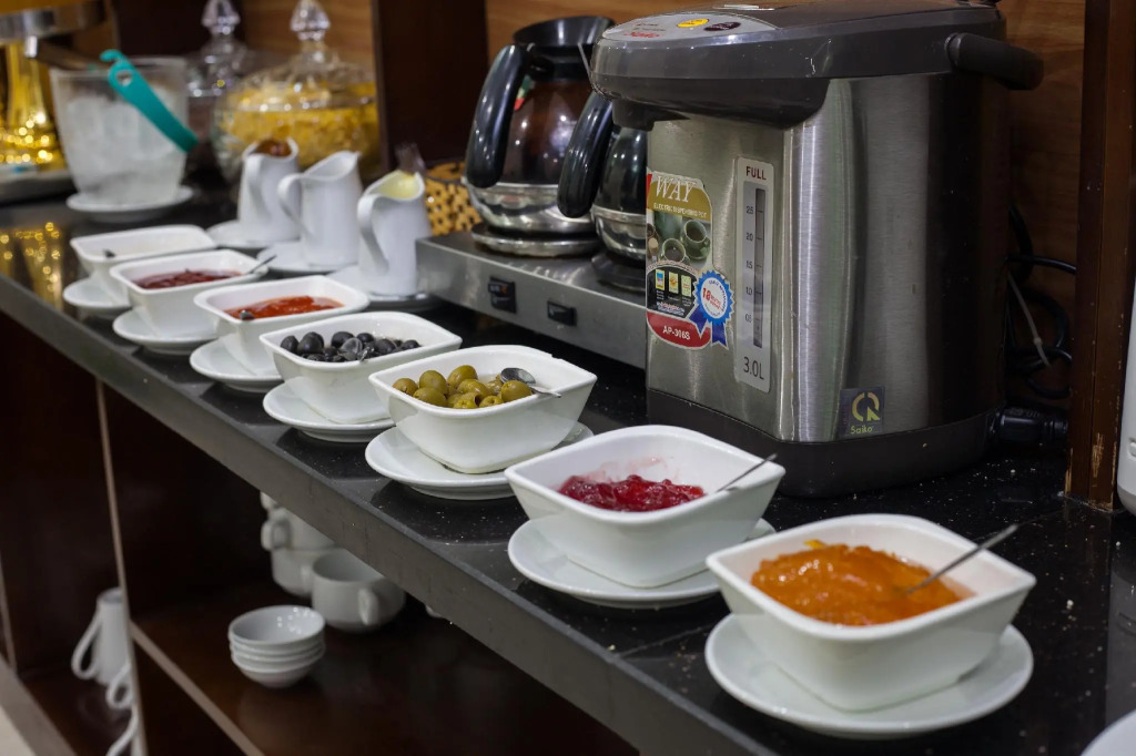 Bella Rosa Hotel & Travel