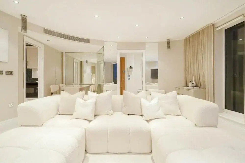 Riverside Retreat in Central London