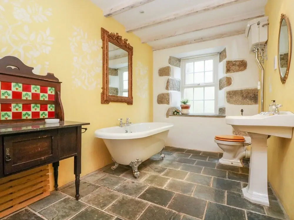 Hingey Farmhouse