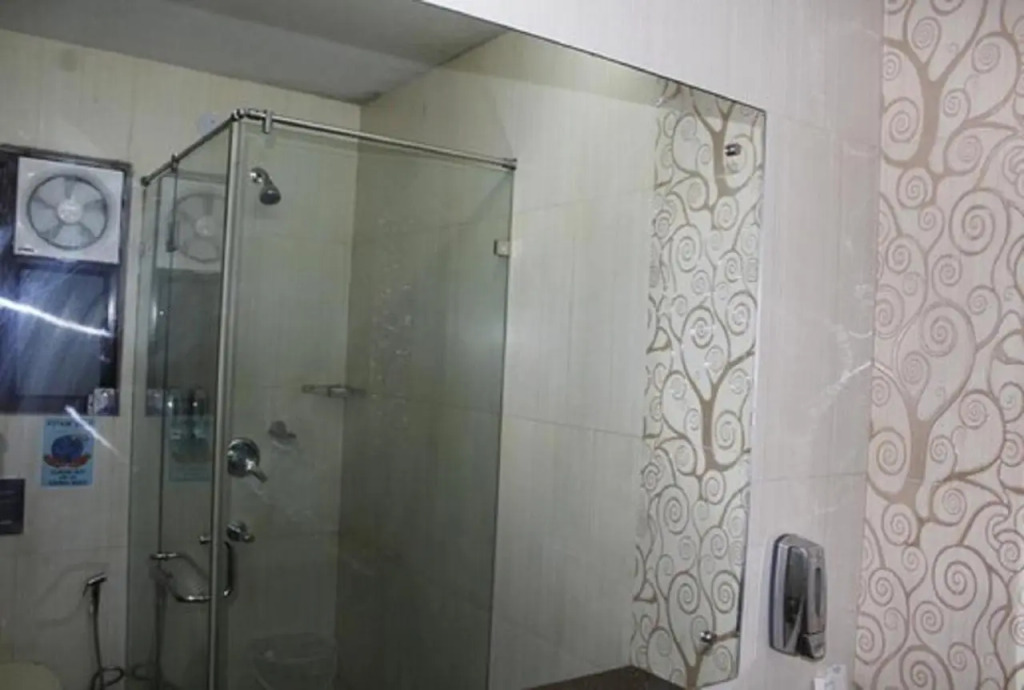 Lime Tree Hotel Sushant Lok Gurgaon