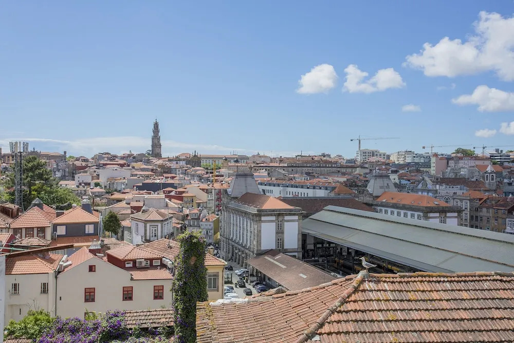Liiiving in Porto Downtown Cosy Suites
