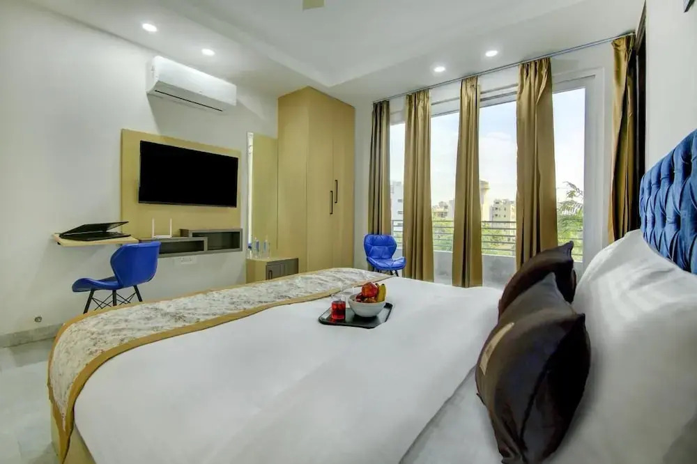 Reebah Inn & Suites