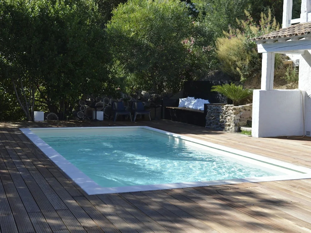 Country-style Decorated Villa With Pool and Breathtaking, Panoramic View of the Gulf of Saint-tropez