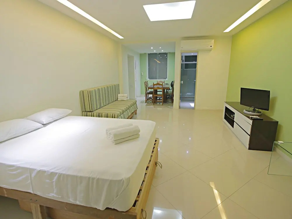 Rio Rentals 021 - C001 Excelente Studio na quadra da praia de Copacaba
