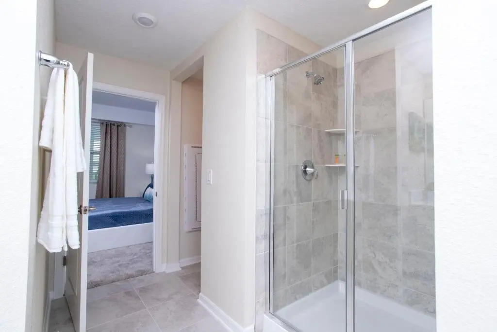 Stunning 2 Bd Close to Disney @ Storey Lake 203