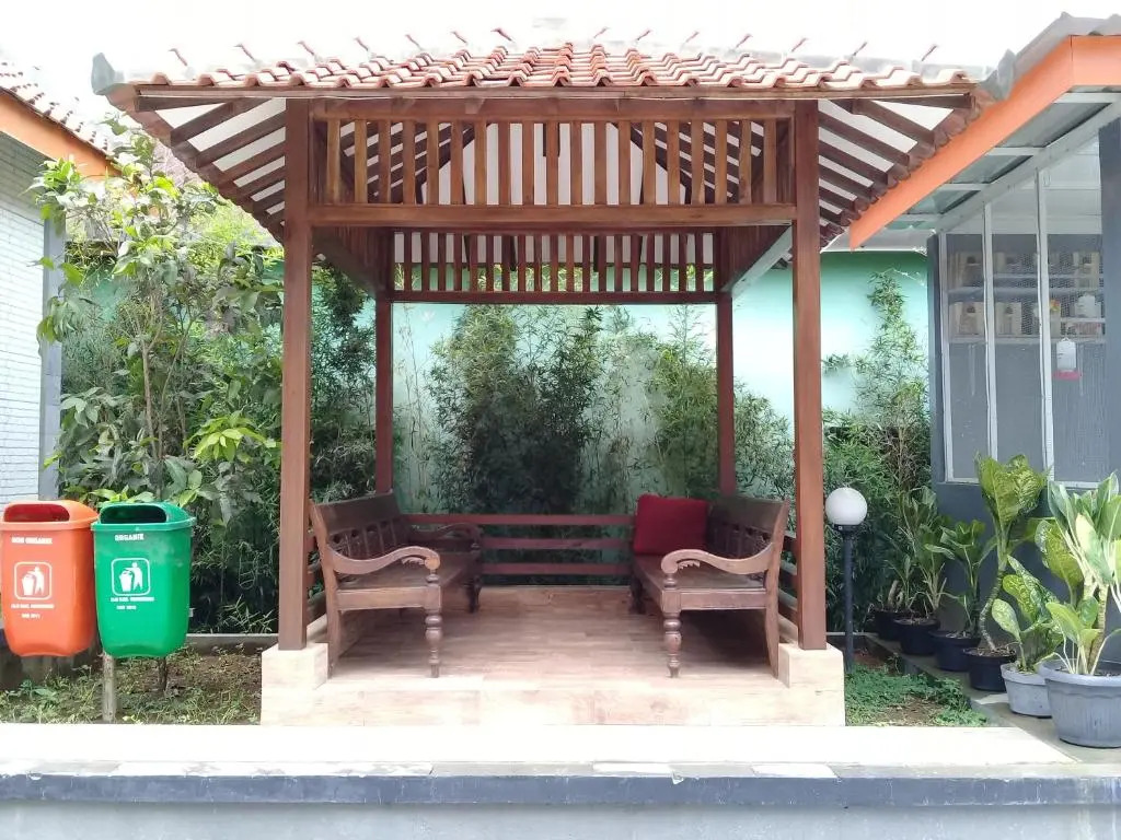 Wisma Lovebird