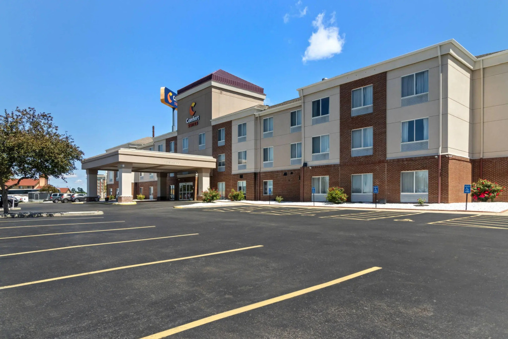 Comfort Suites