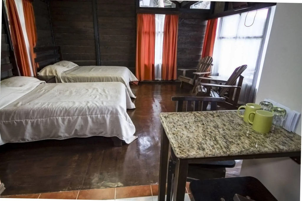 Hotel Alto Palomo