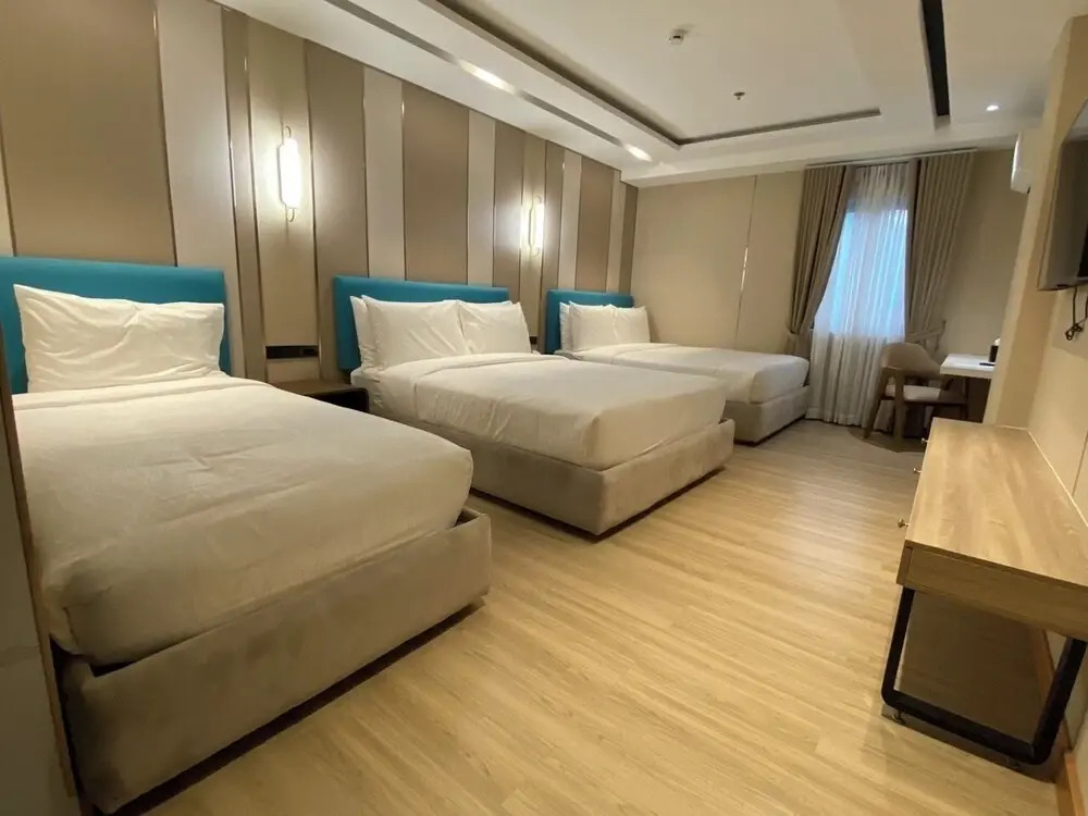 Sunday Belajandro Hotel