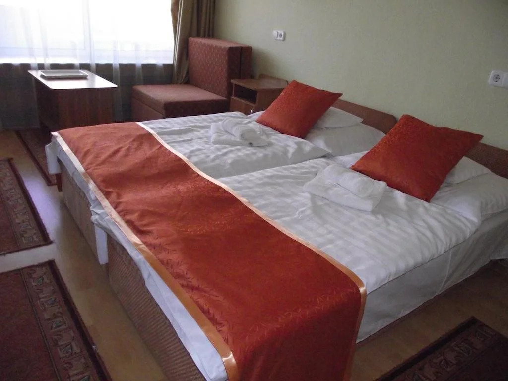 Hotel Három Hattyú
