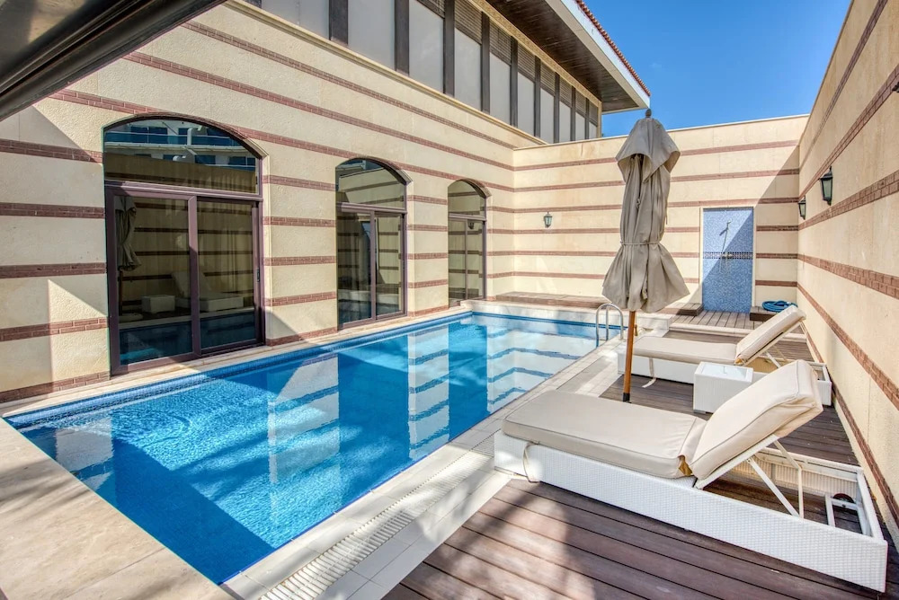 Maison Privee - Majestic Resort Villa with Private Pool on The Palm