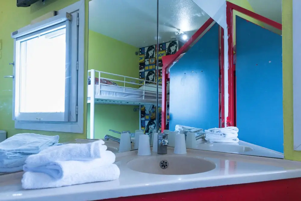 Lemon Hotel - Mery sur Oise/Cergy