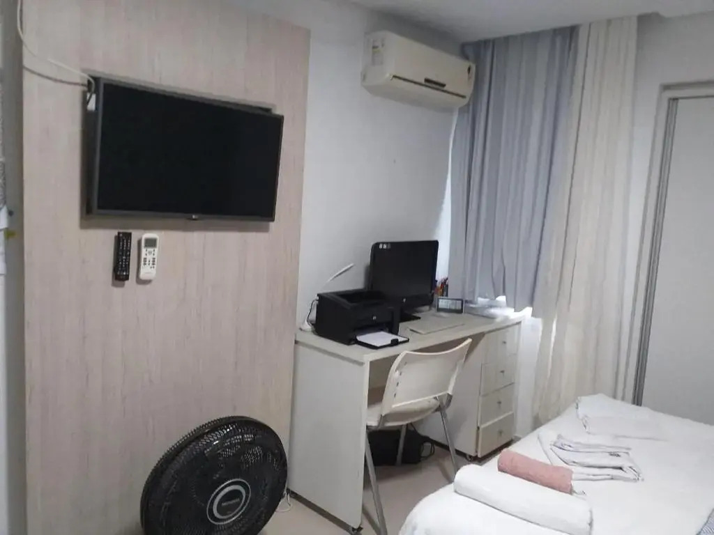 QUARTO TRIPLO - AMPLO E CONFORTAVEL-PERTO DO CENTRO DE CONVENÇÕES-FENEARTE-RECIFE-Pe