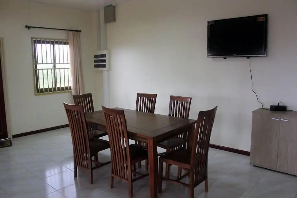 Arcton Apartments