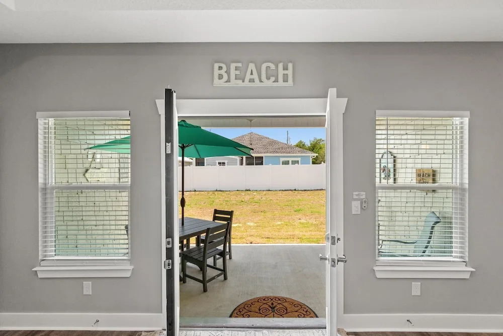 Amazing New 3br/2ba Laguna Beach! / 6p GOLF CART: 2 mins to Beach/West PCB