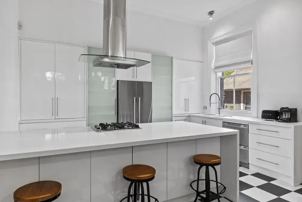 Heritage Bluestone Home Near Scotch College