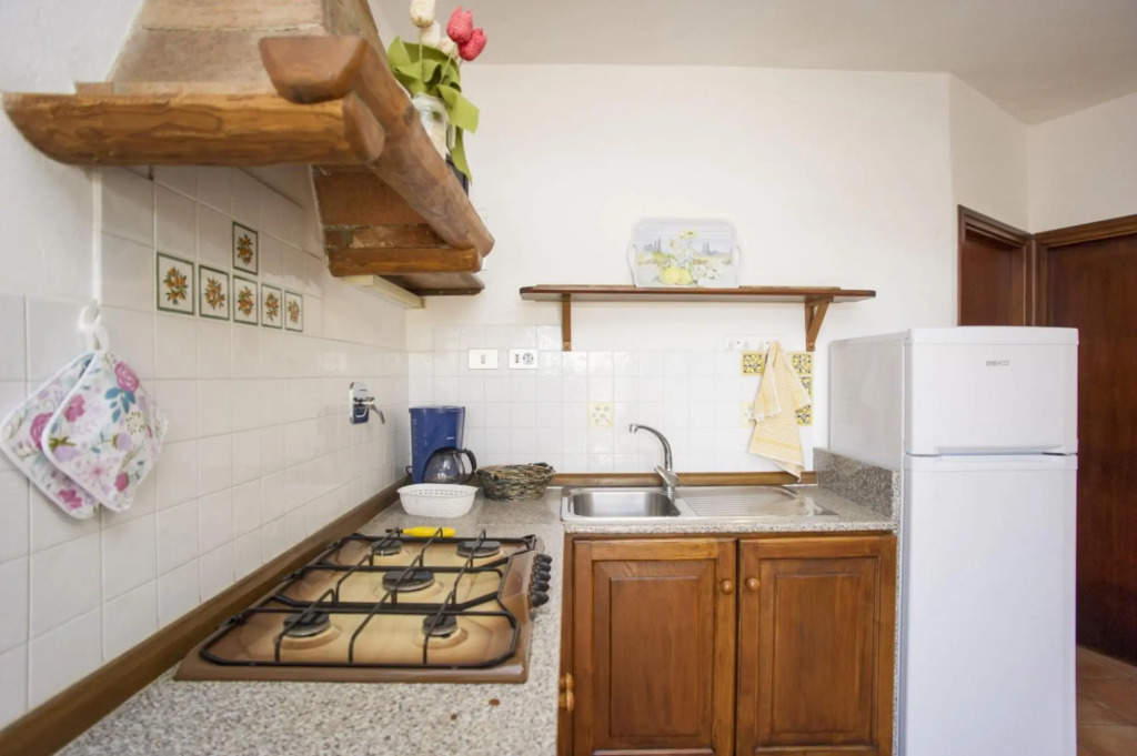 Apartment Number 2 on the seafront of Morcone-MORCONE TRILO N° 2