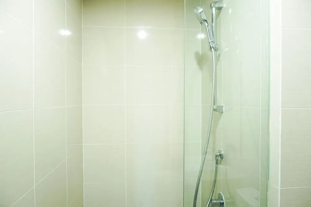 Deluxe And Comfortable Studio Puri Mansion Apartment