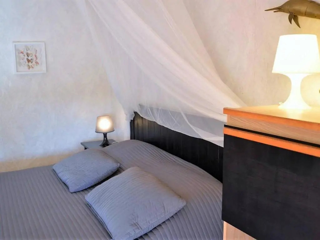 Appartement Le Lavandou, 1 pièce, 3 personnes - FR-1-251-31