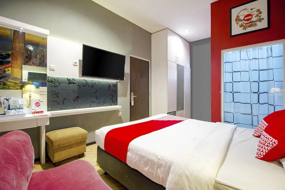 OYO 1057 Premier Guest House