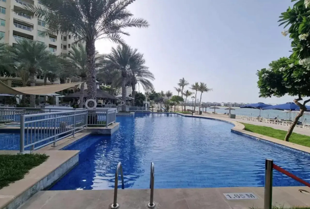 FREE Beach access! 3 mins drive to Nakheel Mall