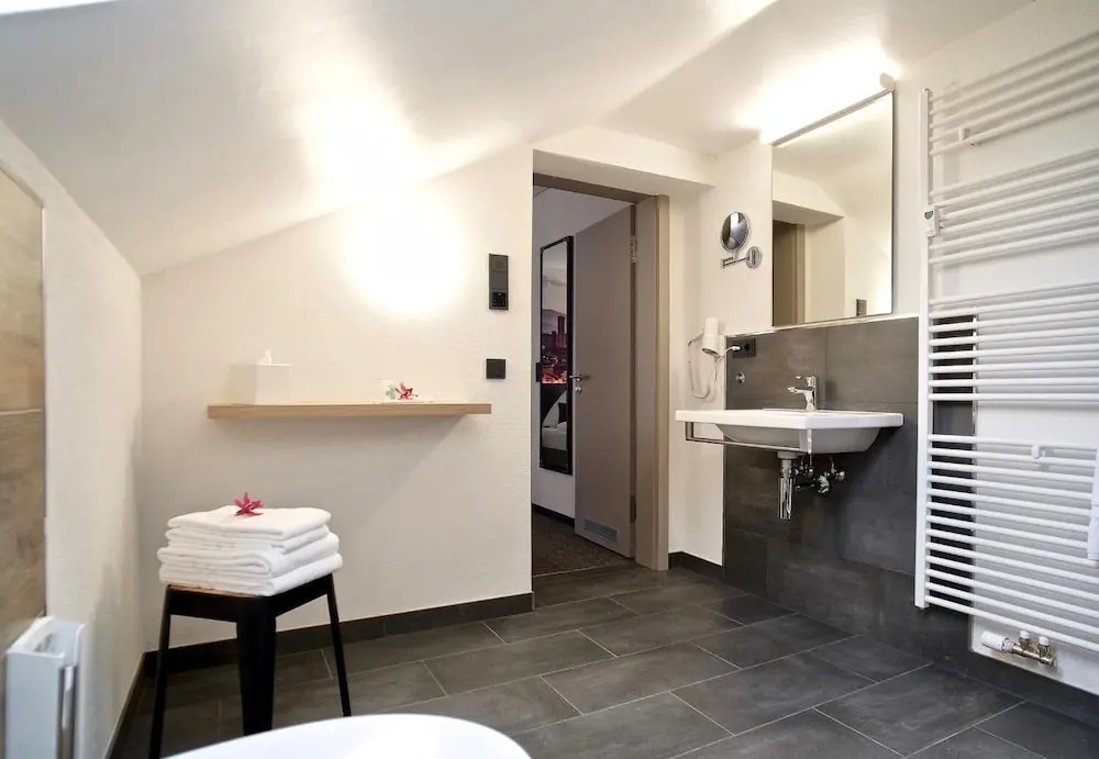 Bahnhof-Erzingen, hotel, coffee & more