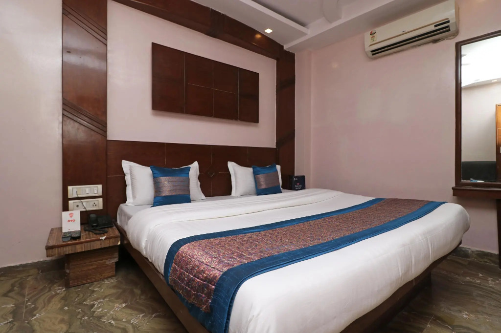 OYO 5494 Hotel Odeon Continental